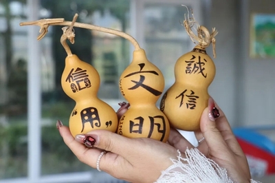 三驾马车齐聚力，乡村文化焕新颜——环翠区羊亭镇工艺美术品赋能乡村振兴纪实